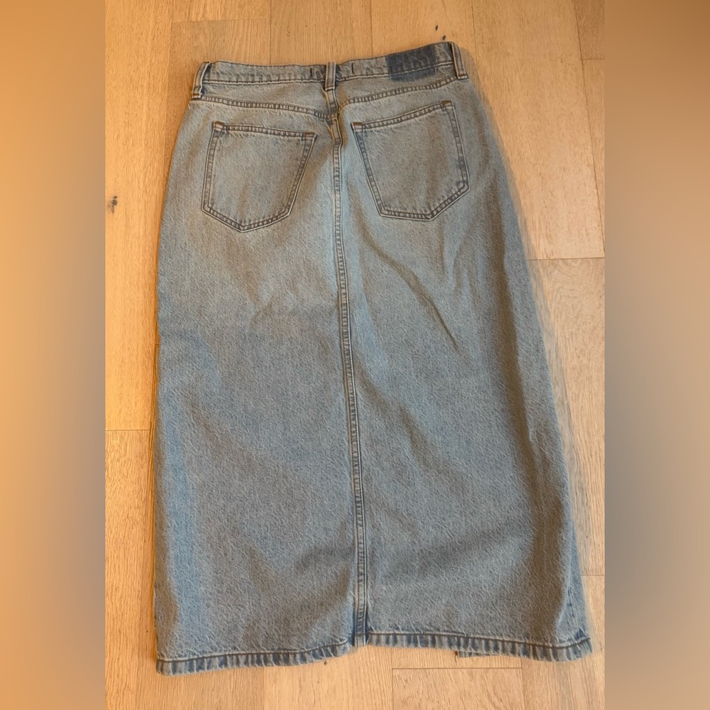 Abercrombie & Fitch High Rise Denim Midi Skirt Light Wash Front Slit - Picture 6 of 8